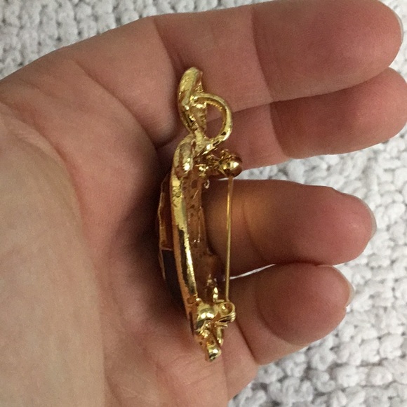 Vintage Goldtone Black and Amber Enamel Turtle Brooch Pendant - Picture 8 of 8